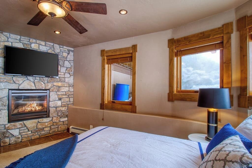 Photo of Bedroom in Warrior's Mark West