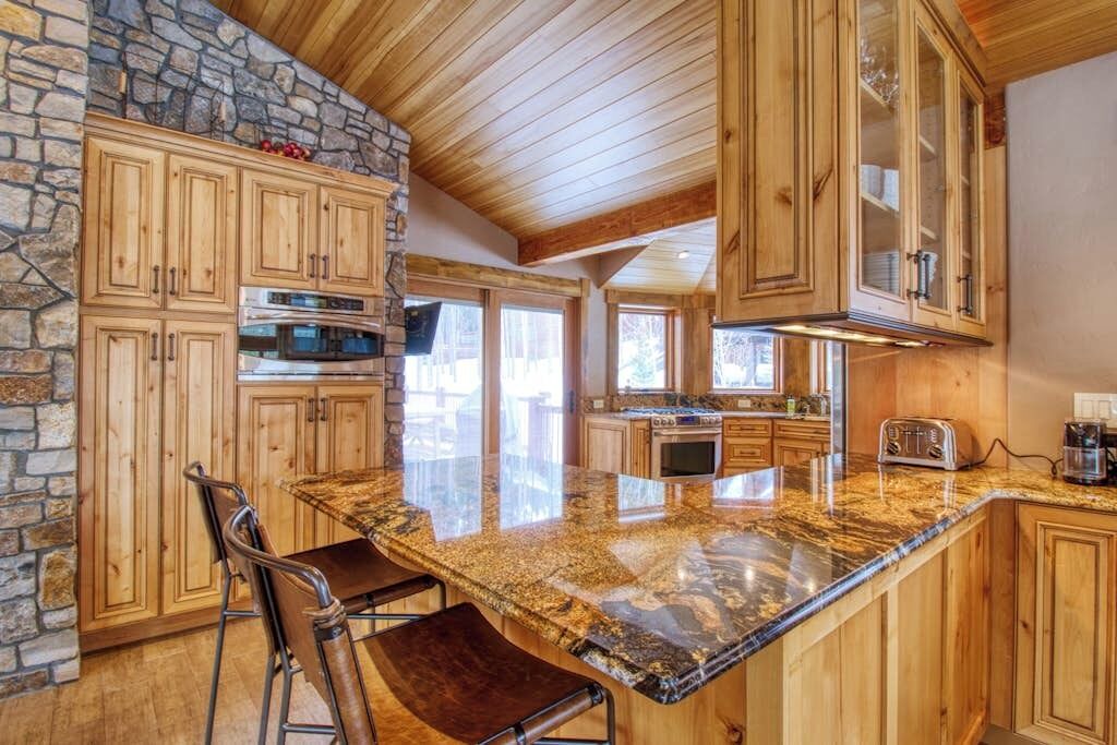 Photo of Kitchen in Warrior's Mark West
