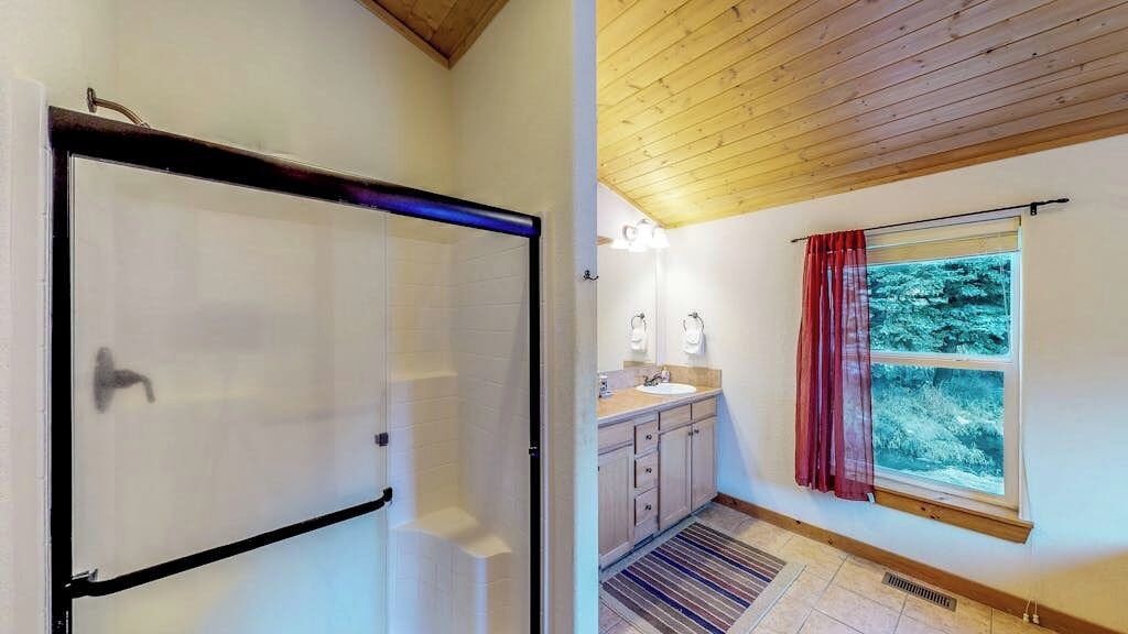 Photo of Bathroom in South Fork