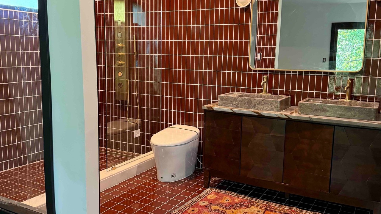Photo of Bathroom in Lawrence