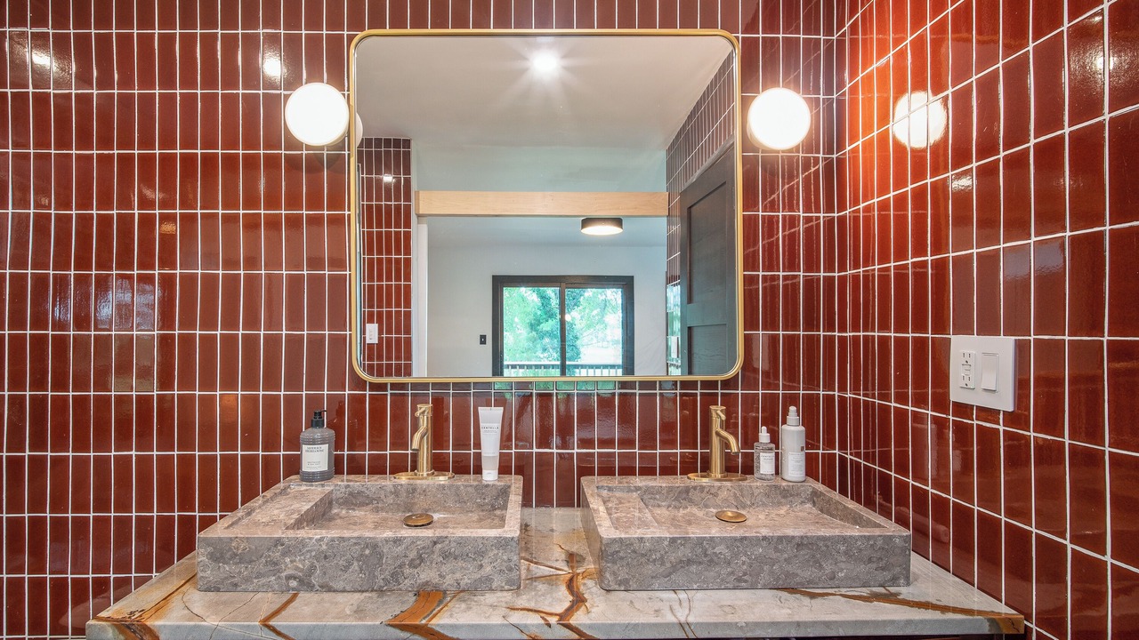 Photo of Bathroom in Lawrence
