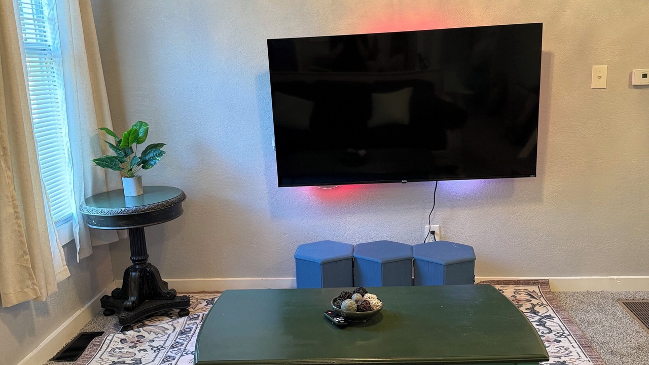 Photo of Livingroom in Northeast Kansas City