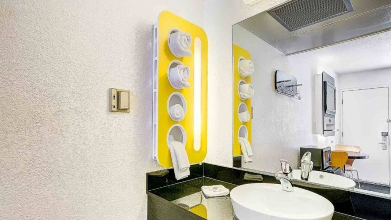 Photo of Bathroom in Dupont