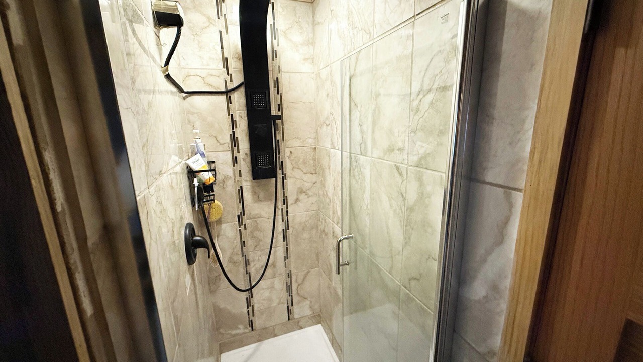 Photo of Bathroom in Lincoln County