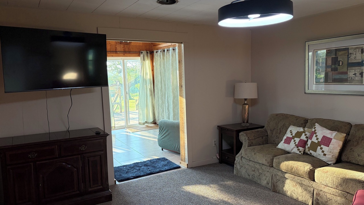 Photo of Livingroom in Platte City