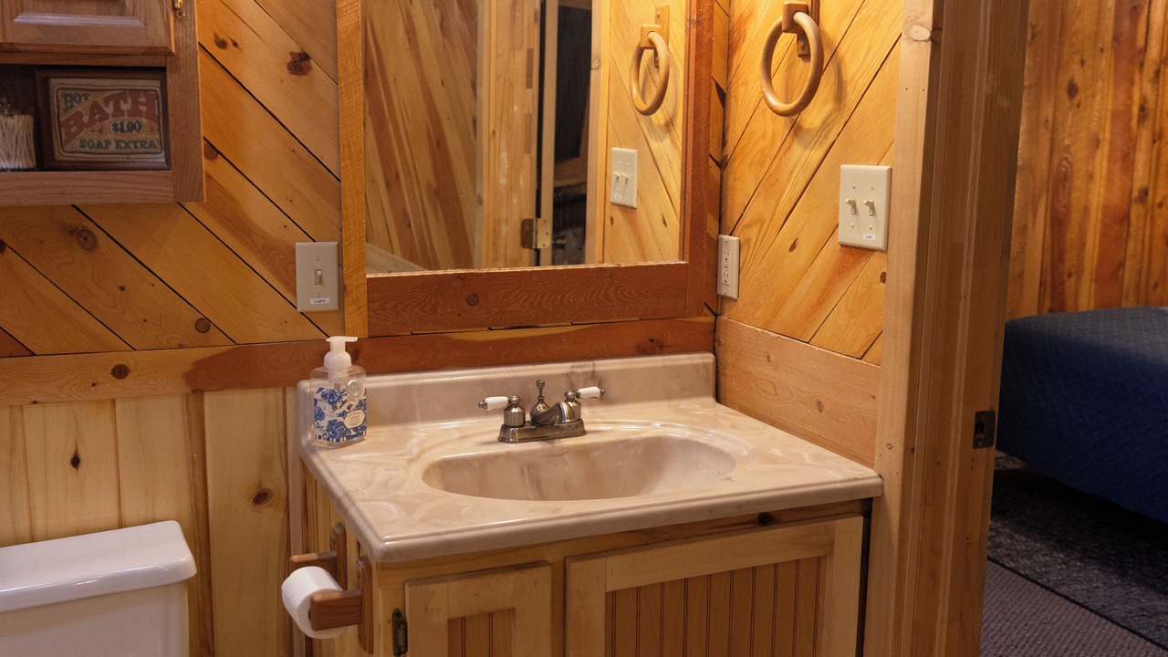 Photo of Bathroom in Antonito