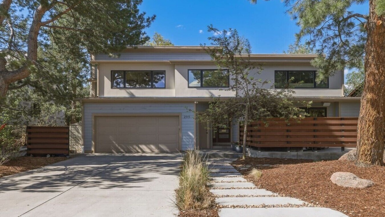 Photo of Outdoor in Winding Trail