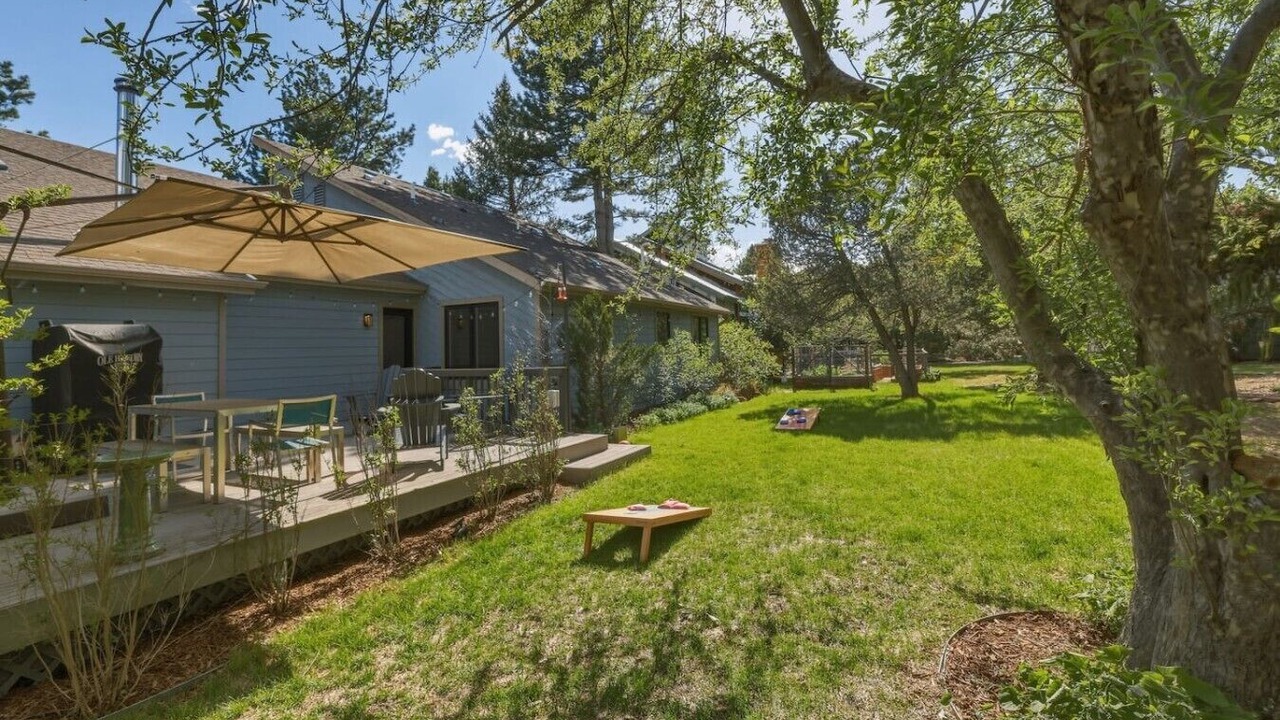 Photo of Outdoor in Winding Trail