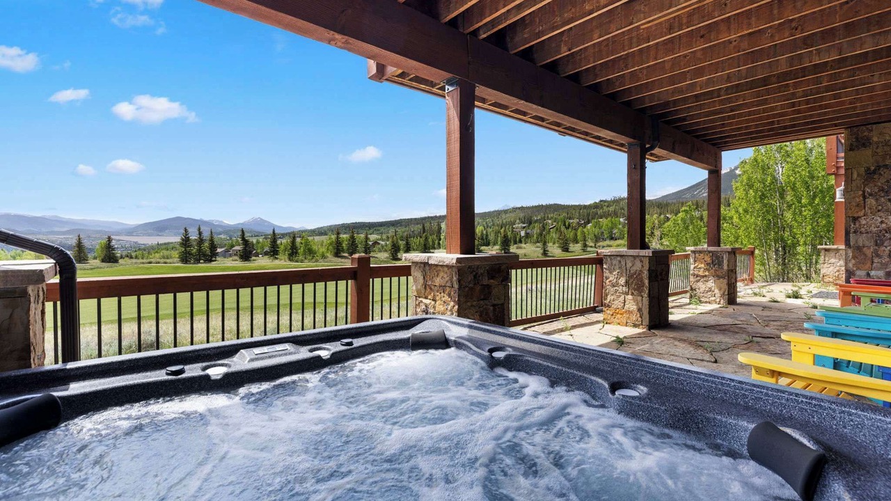 Photo of Outdoor in Three Peaks