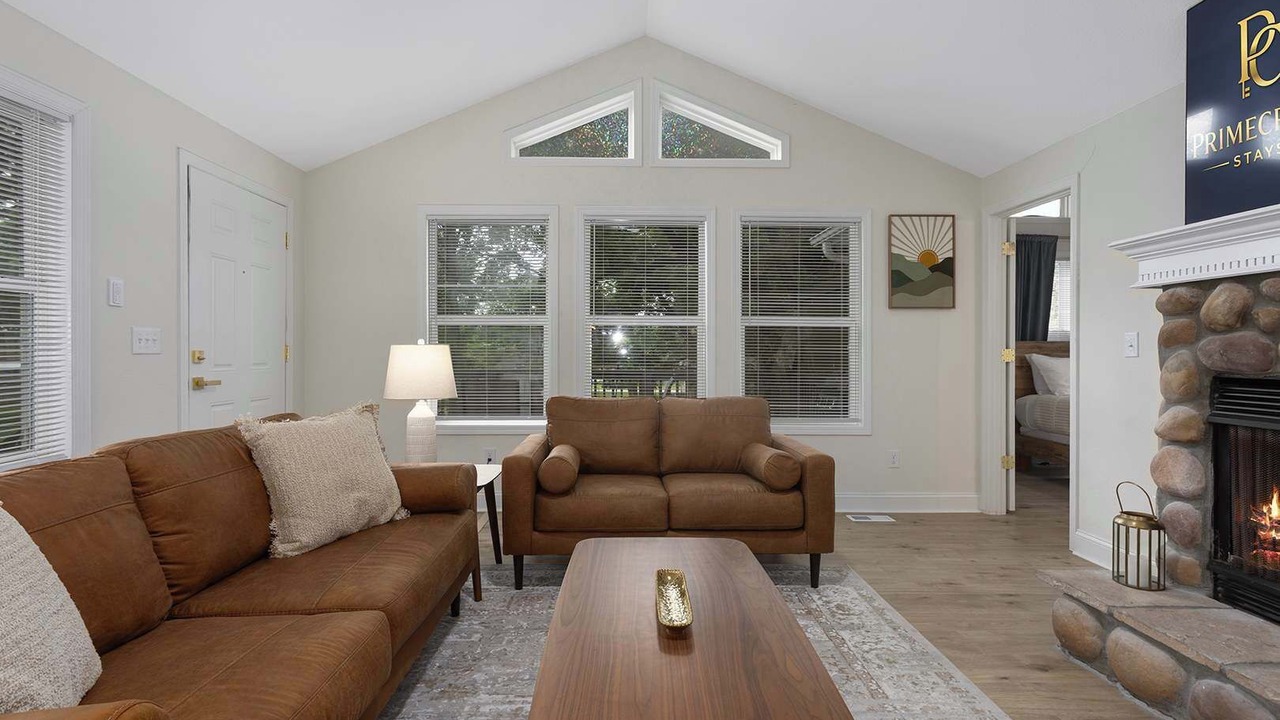 Photo of Livingroom in Lee's Summit