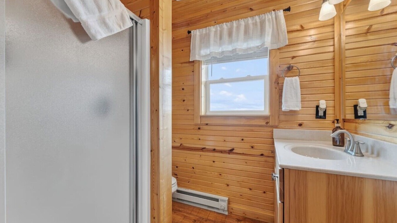 Photo of Bathroom in Michigan Hill