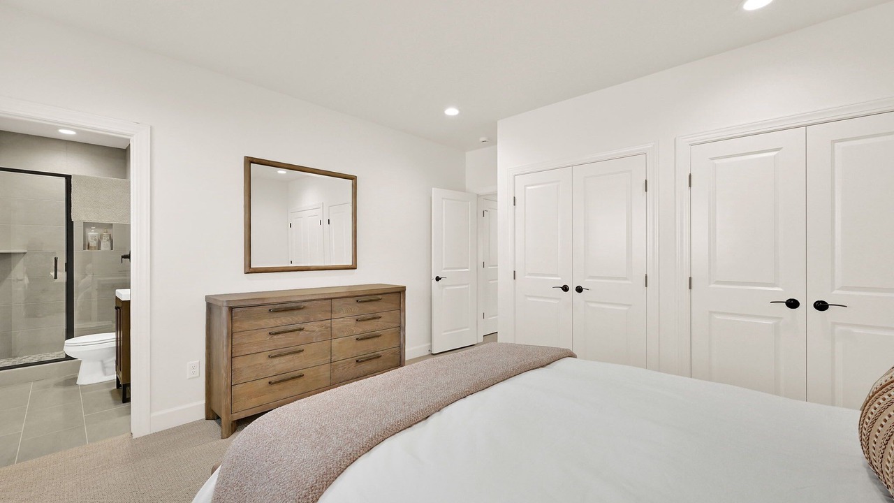 Photo of Bedroom in Eden