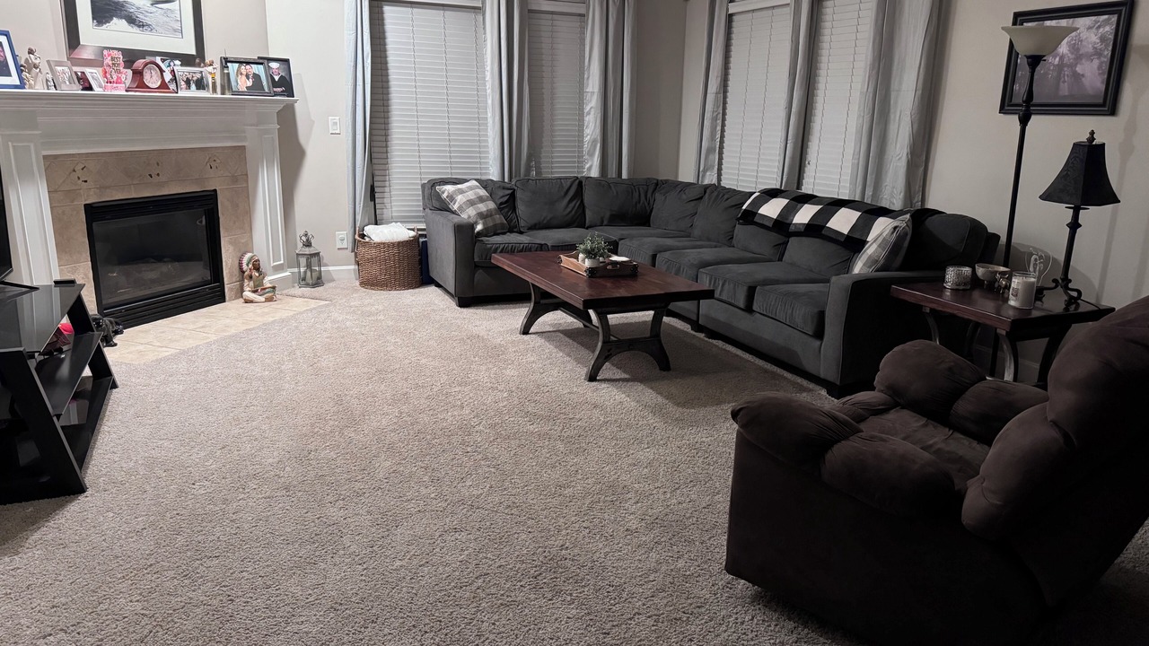 Photo of Livingroom in Lawrence