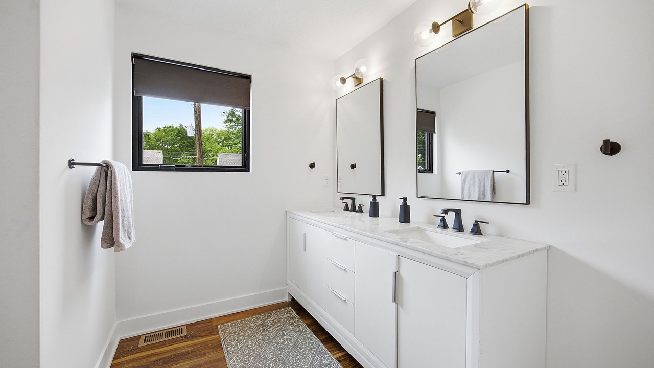 Photo of Bathroom in Overland Park