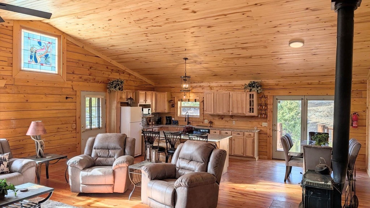 Photo of Bedroom in Villa Grove