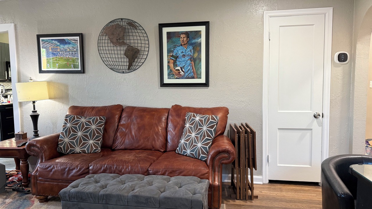 Photo of Livingroom in Lenexa