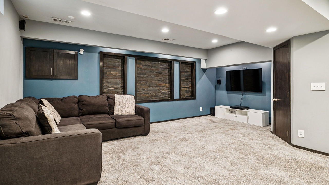 Photo of Livingroom in McArdle