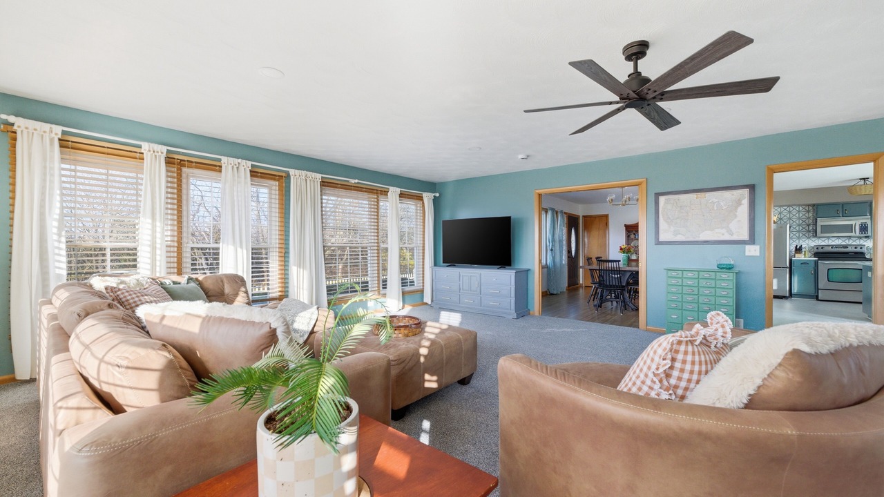 Photo of Livingroom in Council Bluffs