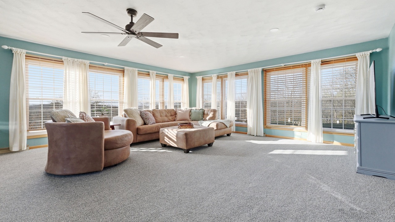 Photo of Livingroom in Council Bluffs