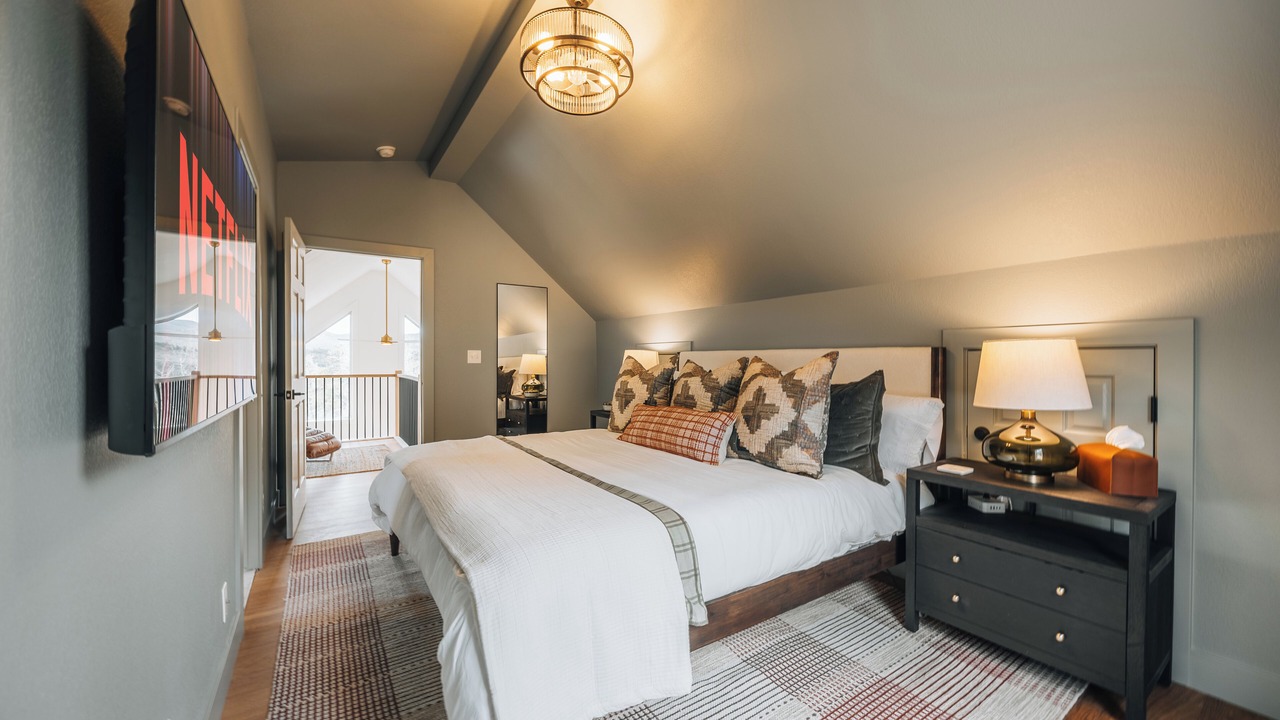 Photo of Bedroom in Black Hawk