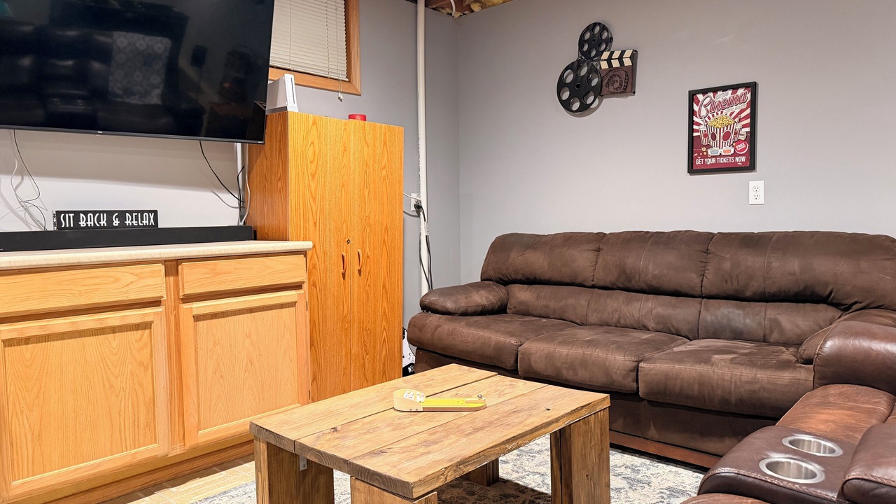 Photo of Livingroom in Oak Grove