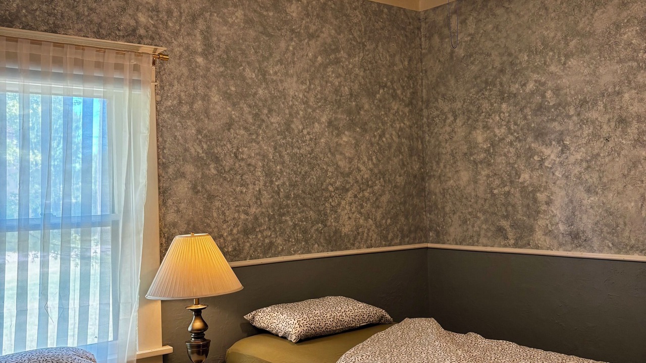 Photo of Bedroom in Hutchinson