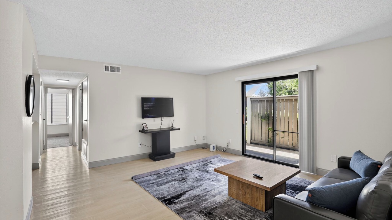 Photo of Livingroom in Lenexa