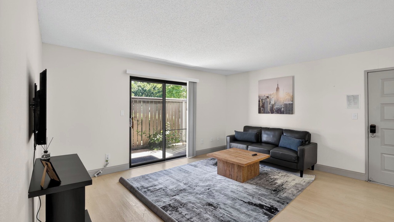 Photo of Livingroom in Lenexa