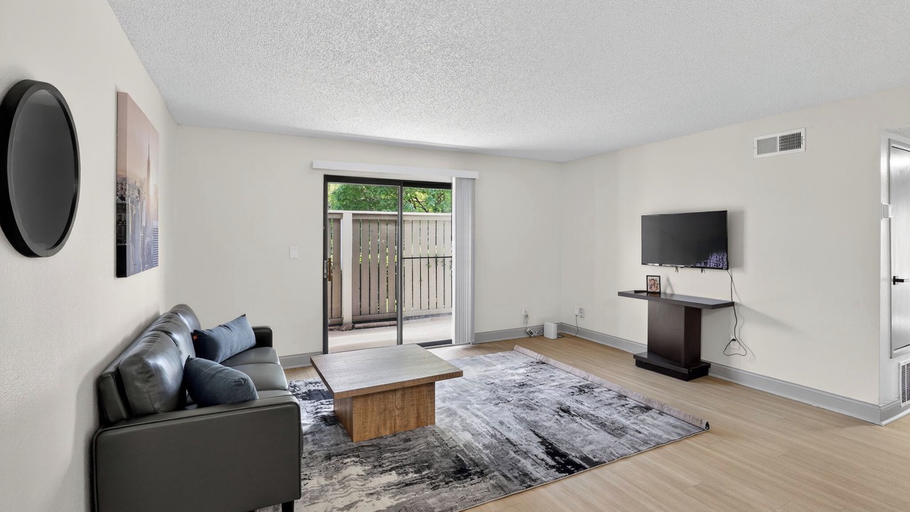 Photo of Livingroom in Lenexa