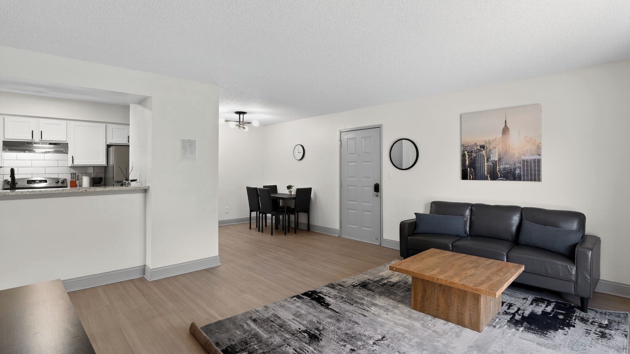 Photo of Livingroom in Lenexa