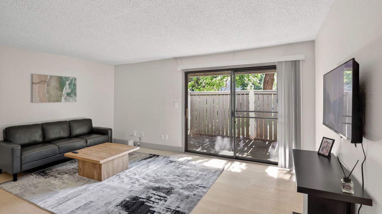 Photo of Livingroom in Lenexa