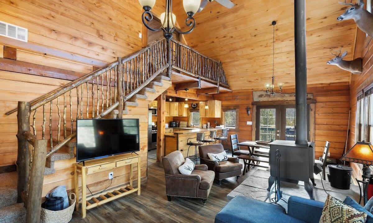 Photo of Livingroom in Lake George
