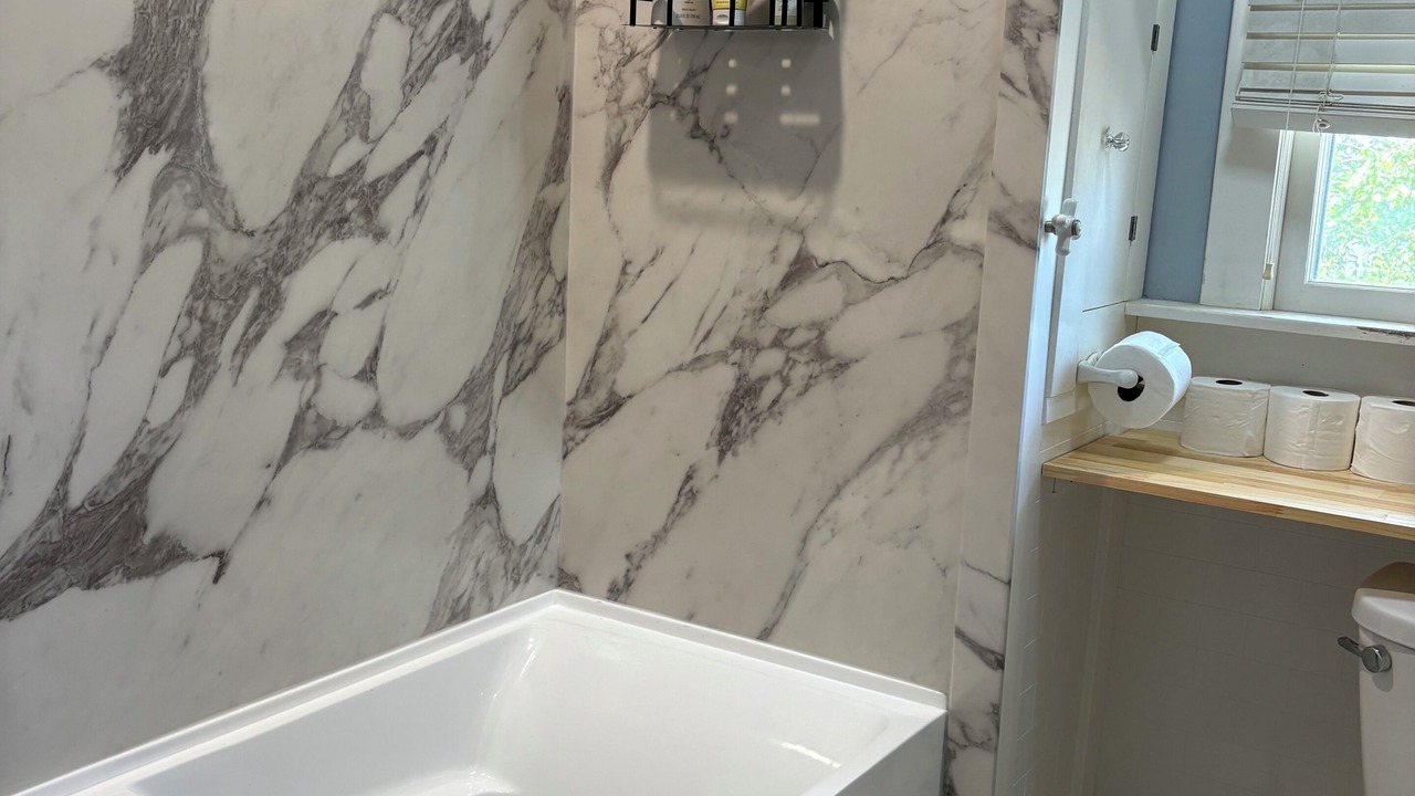 Photo of Bathroom in College Hill