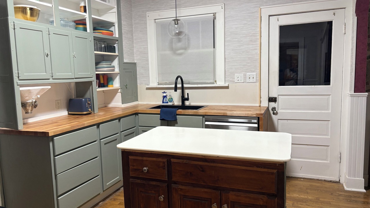 Photo of Kitchen in College Hill