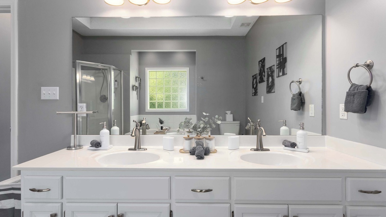 Photo of Bathroom in Blue Springs