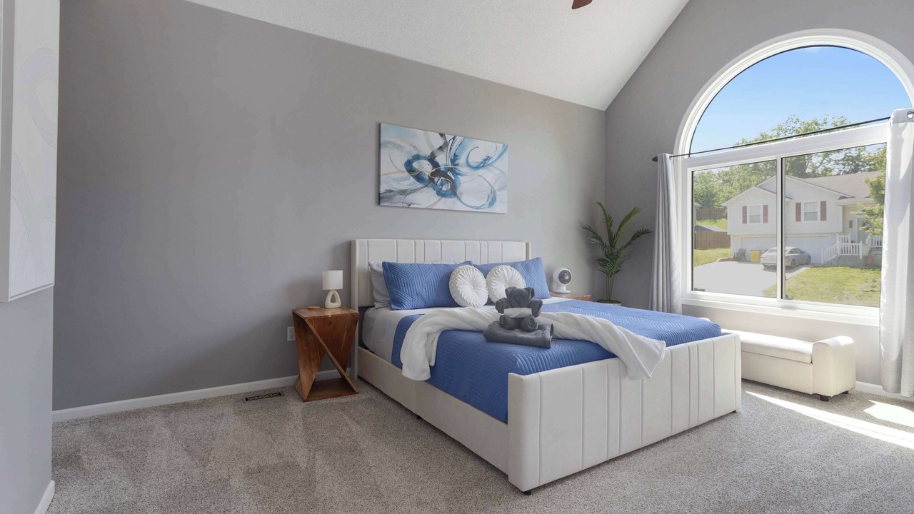 Photo of Bedroom in Blue Springs