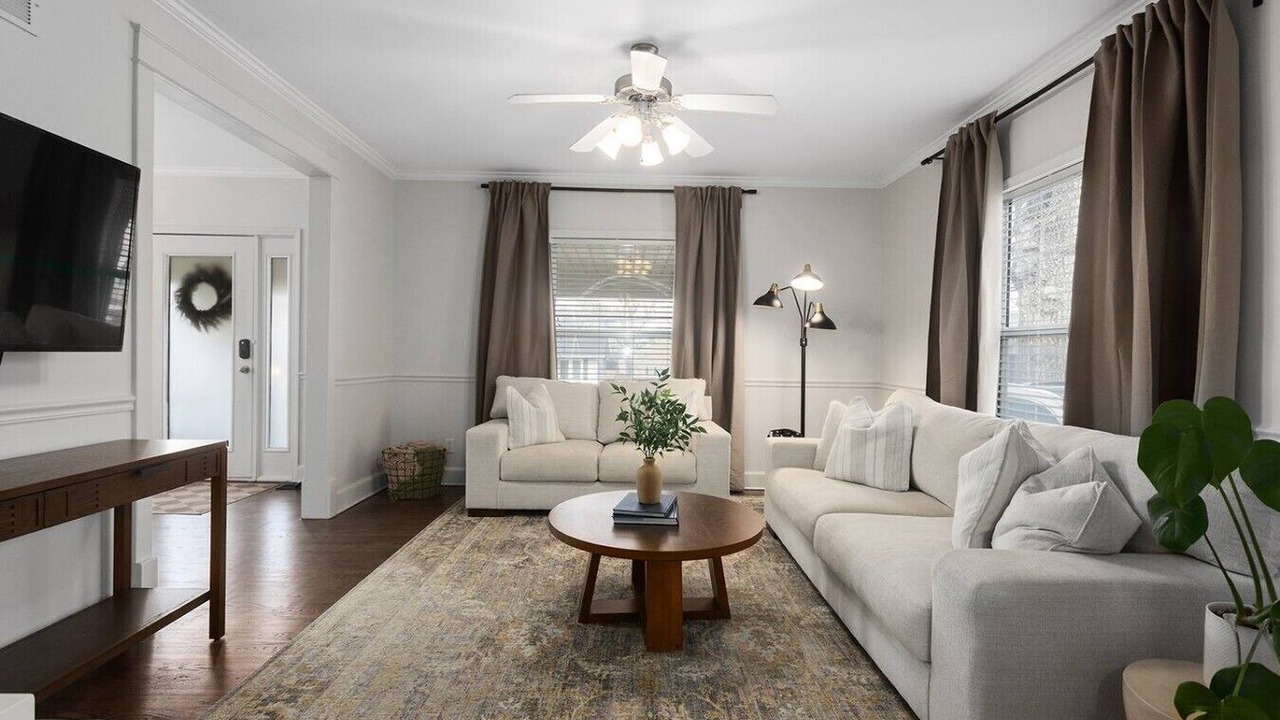 Photo of Livingroom in Lee's Summit