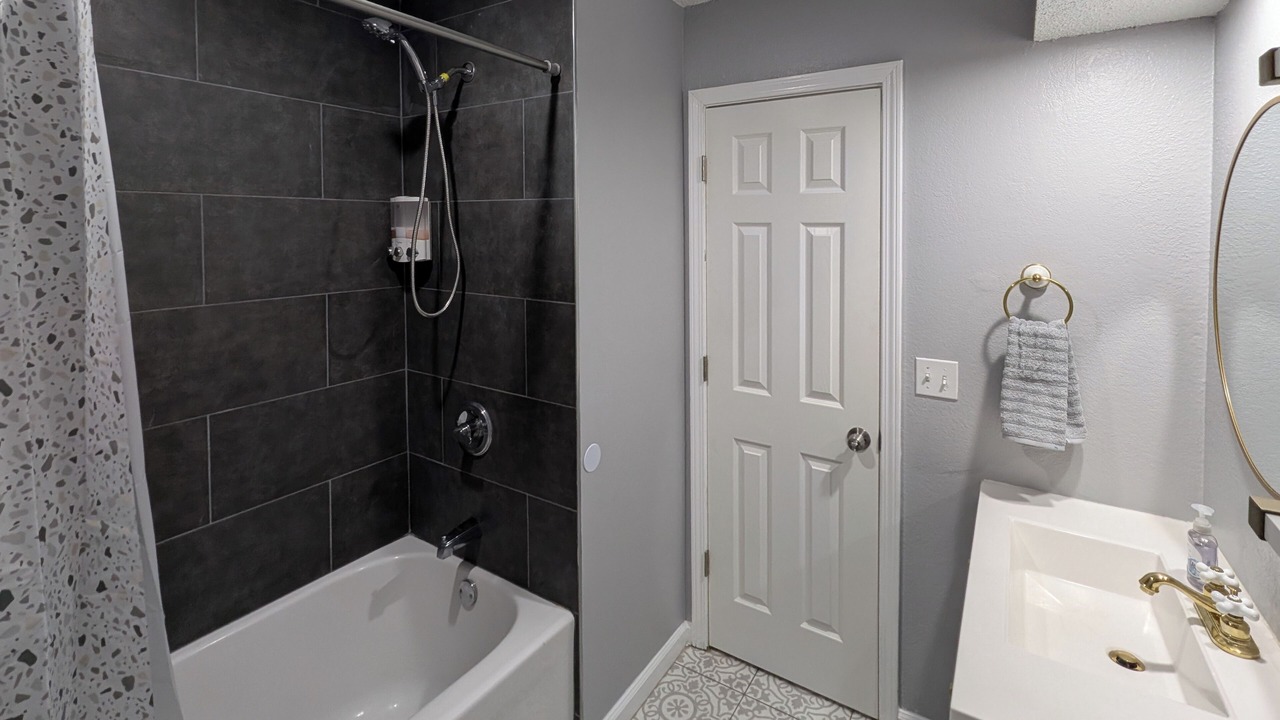 Photo of Bathroom in Mission