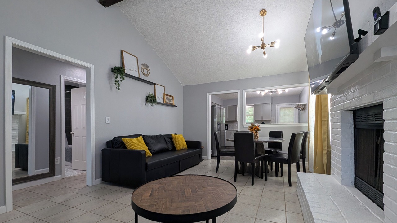 Photo of Livingroom in Mission