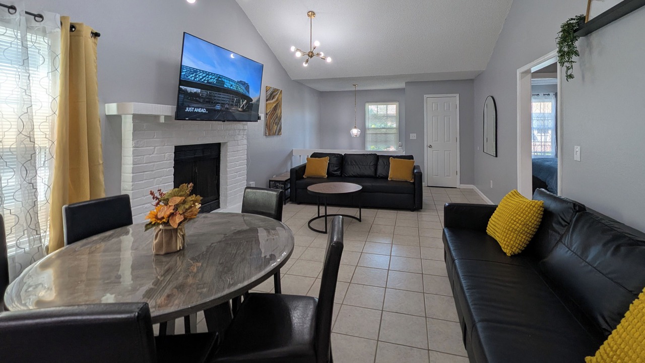 Photo of Livingroom in Mission