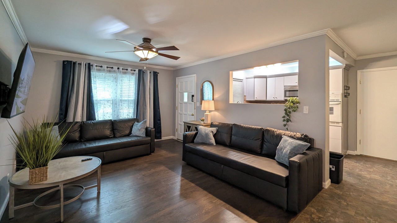 Photo of Livingroom in Overland Park