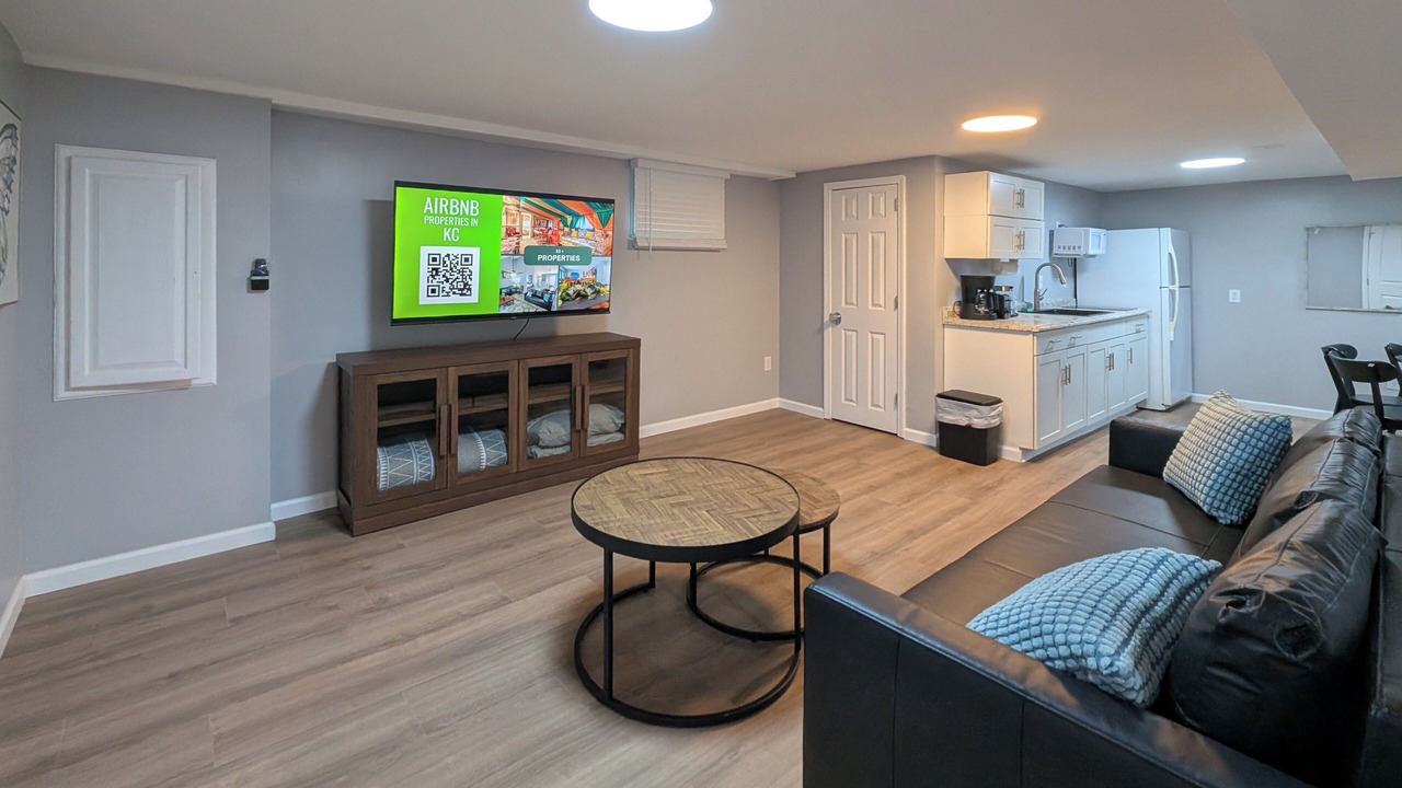 Photo of Livingroom in Overland Park