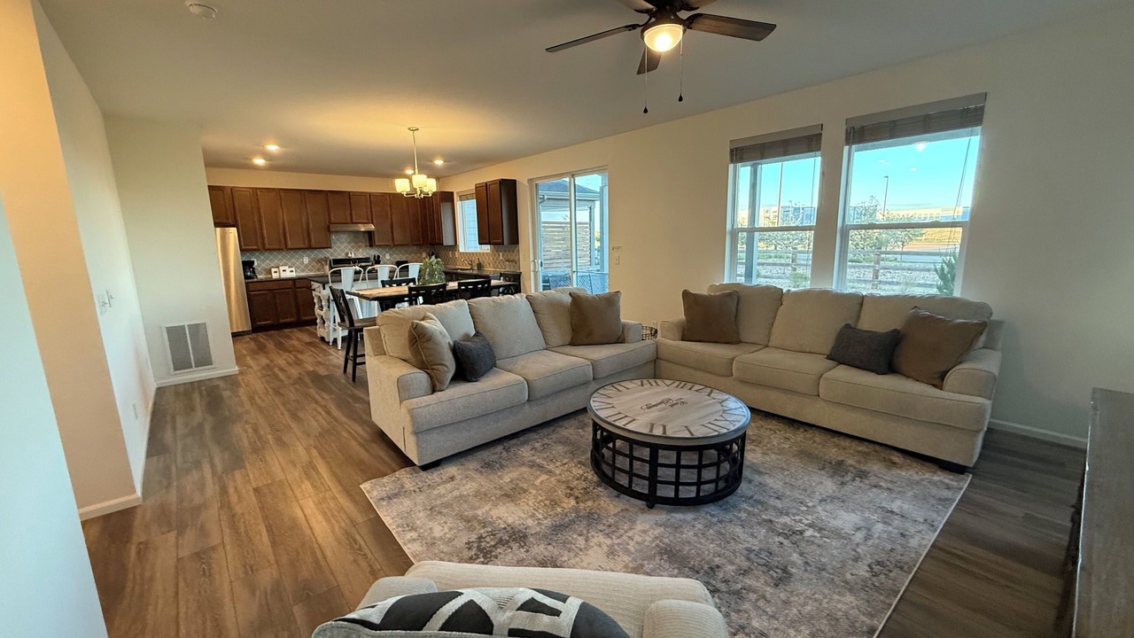 Photo of Livingroom in Centerra