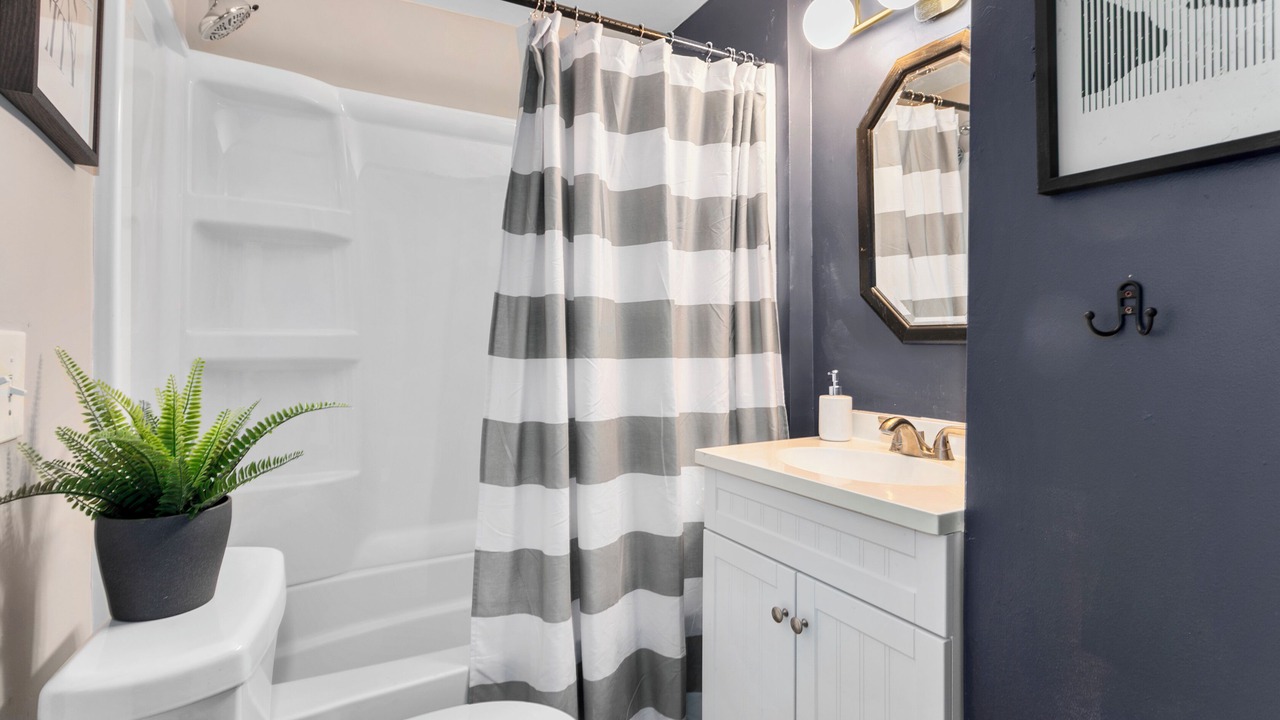 Photo of Bathroom in Rosedale