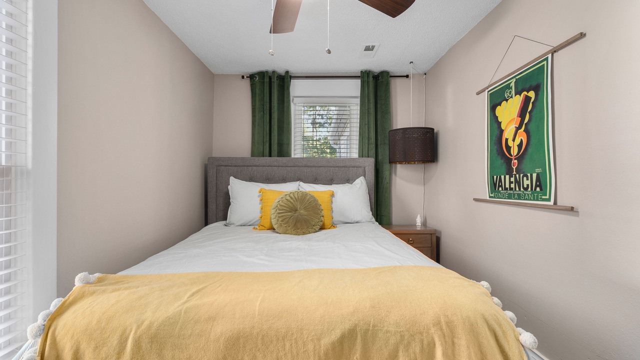 Photo of Bedroom in Rosedale