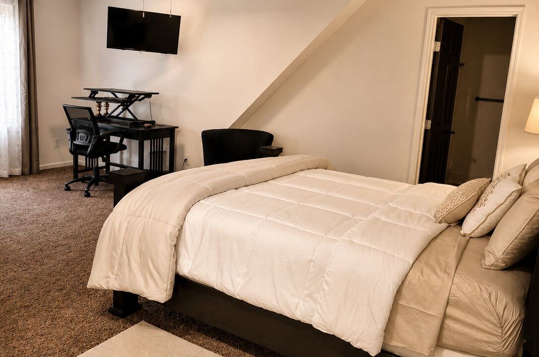 Photo of Bedroom in Leawood