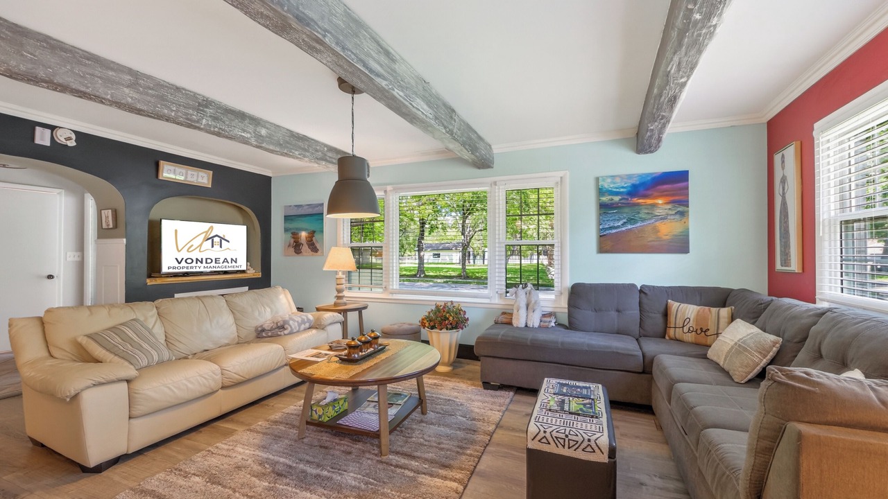 Photo of Livingroom in Overland Park