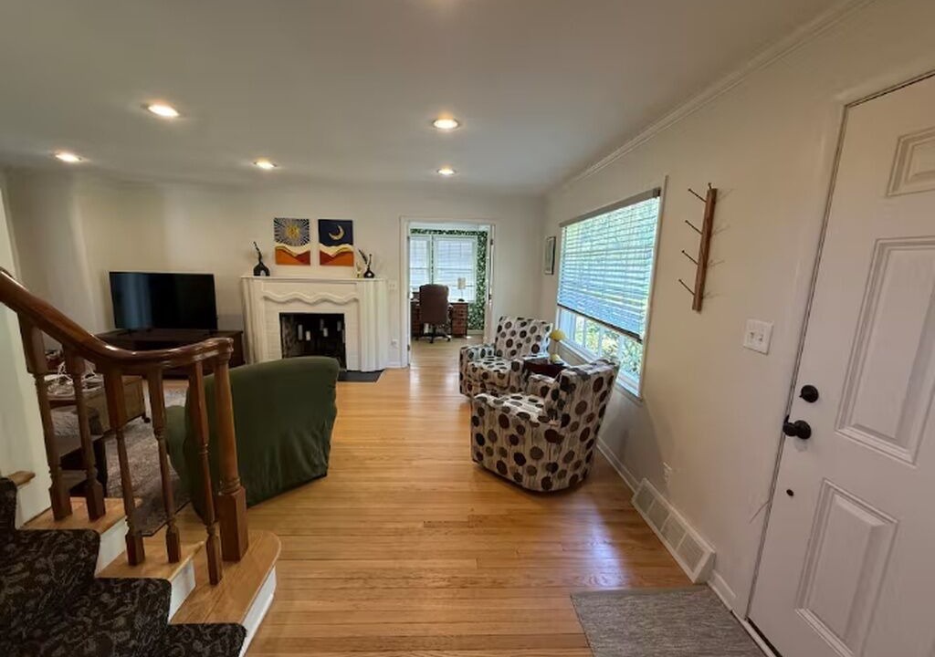 Photo of Livingroom in South Kansas City