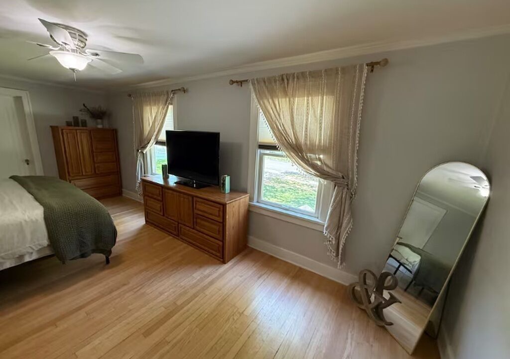 Photo of Bedroom in South Kansas City