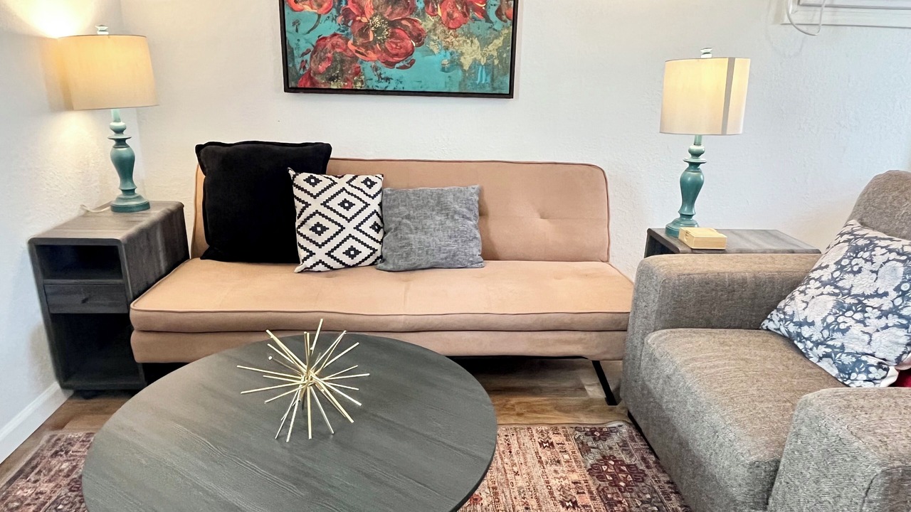 Photo of Livingroom in Kirksville